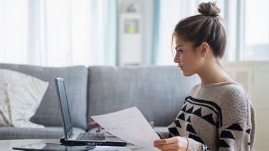 Woman working on financial planning before the end of the year