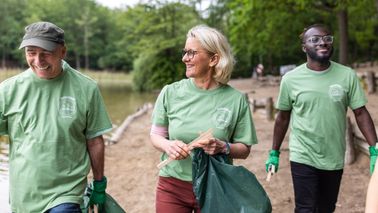 woman working with a nonprofit she has a charitable gift annuity with
